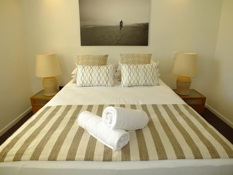 Pacific Marina Apartments - Tourism TAS 14