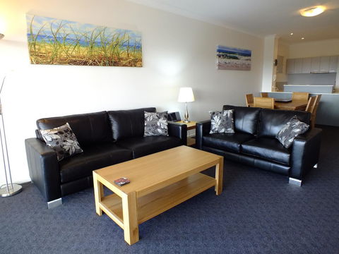 Pacific Marina Apartments - Tourism TAS 16