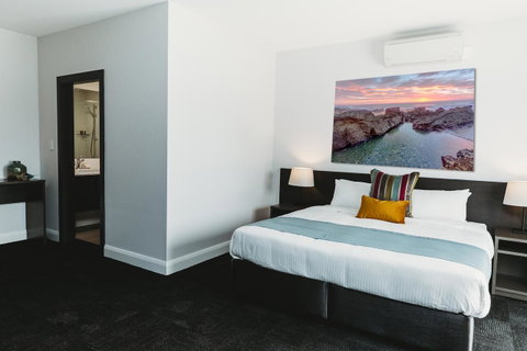 Coniston Hotel Wollongong - Tourism TAS 2