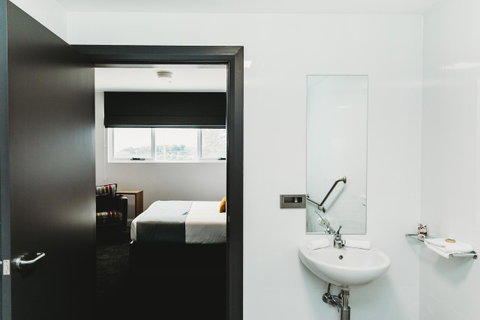 Coniston Hotel Wollongong - Tourism TAS 27