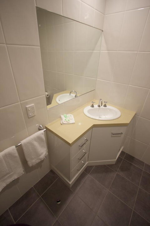 Albury Paddlesteamer Motel - Hobart Tourism 21