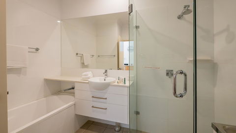 Byron Quarter Apartments - Hobart Tourism 36