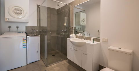Byron Quarter Apartments - Hobart Tourism 42