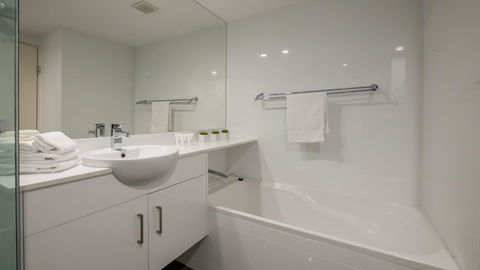 Byron Quarter Apartments - Hobart Tourism 35