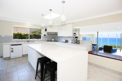 Neptune I Absolute Beachfront I Stunning Views - Hobart Tourism 10