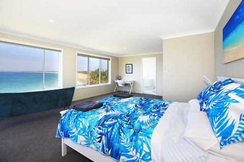 Neptune I Absolute Beachfront I Stunning Views - Hobart Tourism 11