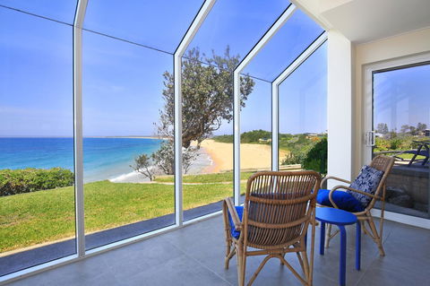 Neptune I Absolute Beachfront I Stunning Views - Hobart Tourism 4