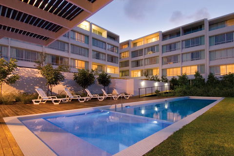 Oaks Nelson Bay Lure Suites - Hobart Tourism 0