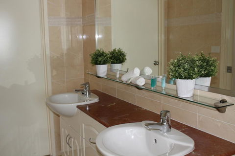 The Boathouse Resort Luxury Apartments - Hobart Tourism 18