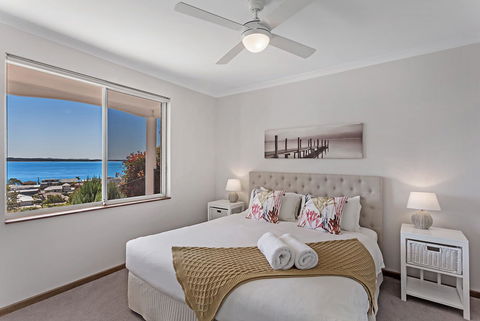 Phuza Maningi 17 Myan Close - Hobart Tourism 14