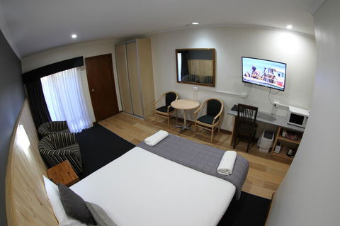 Sleepy Hill Motor Inn - Hobart Tourism 16