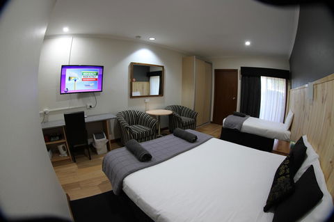Sleepy Hill Motor Inn - Hobart Tourism 17