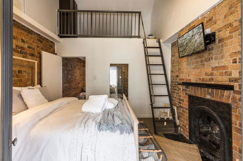 Chippendale Â· Quaint 1880â€™s Sydney Chippendale Terrace House - Tourism TAS 1