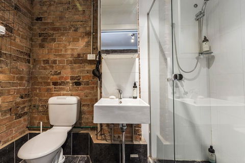 Chippendale Â· Quaint 1880â€™s Sydney Chippendale Terrace House - Tourism TAS 6