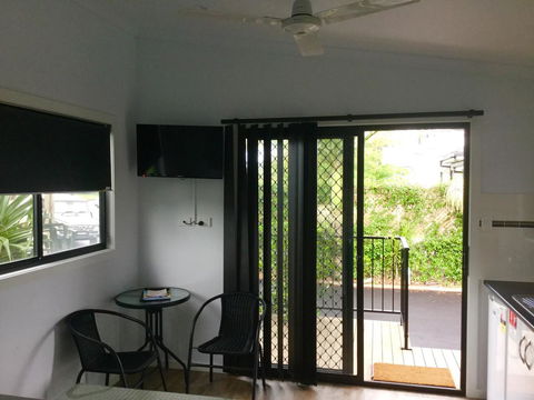 Club Byron Accommodation - Hobart Tourism 4