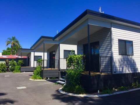 Club Byron Accommodation - Hobart Tourism 1