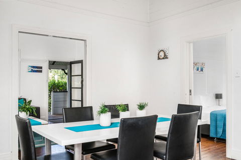Club Byron Accommodation - Hobart Tourism 17