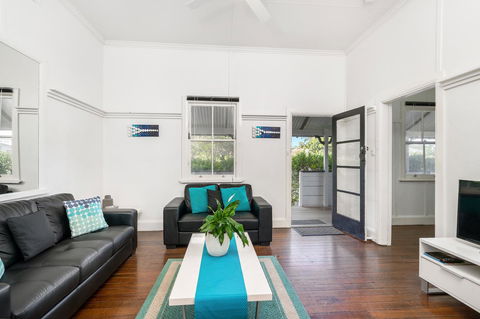 Club Byron Accommodation - Hobart Tourism 20