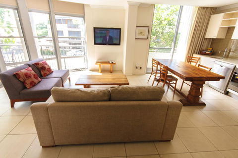 Byron Bay Hotel And Apartments - Hobart Tourism 12