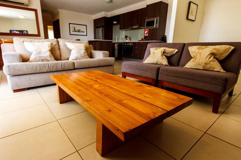 Byron Bay Hotel And Apartments - Hobart Tourism 14