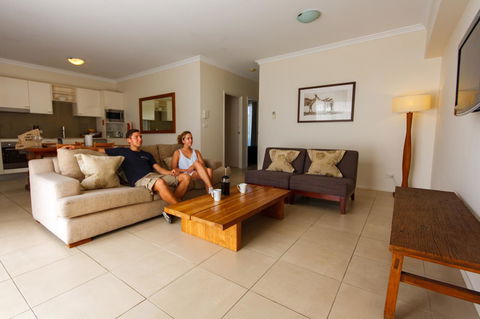 Byron Bay Hotel And Apartments - Hobart Tourism 1