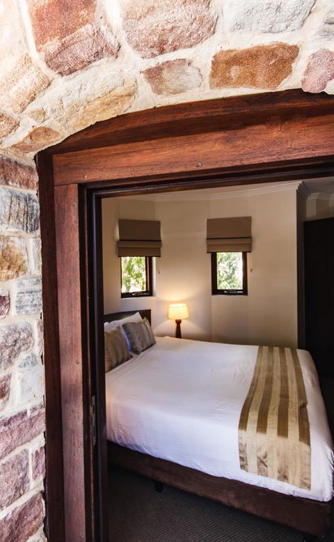 Byron Bay Hotel And Apartments - Hobart Tourism 13