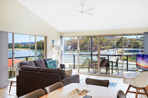 Sails Luxury Apartments Merimbula - Hobart Tourism 31