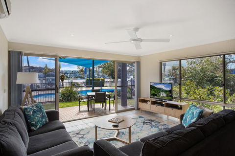 Sails Luxury Apartments Merimbula - Hobart Tourism 4