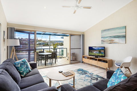 Sails Luxury Apartments Merimbula - Hobart Tourism 25