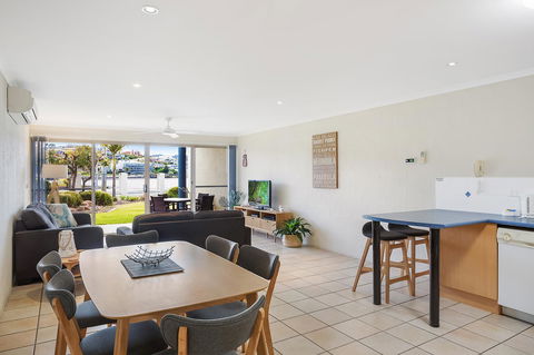Sails Luxury Apartments Merimbula - Hobart Tourism 23