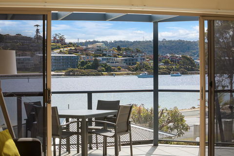 Sails Luxury Apartments Merimbula - Hobart Tourism 2