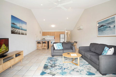 Sails Luxury Apartments Merimbula - Hobart Tourism 35