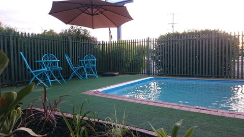 Adelong Motel - Tourism TAS 9
