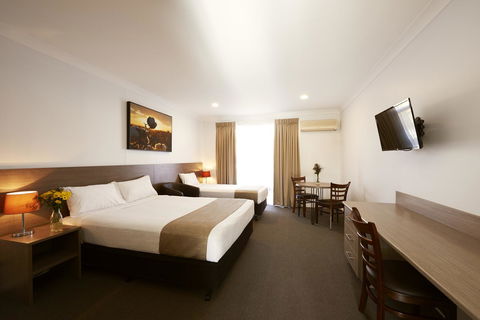 Adelong Motel - Tourism TAS 0