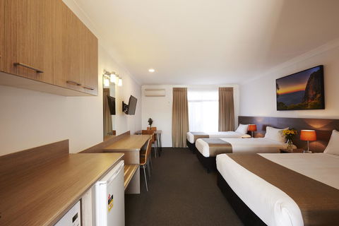Adelong Motel - Tourism TAS 4