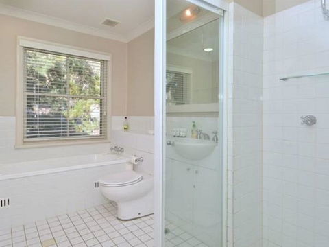 Villa 3br Chianti Villa Located Within Cypress Lakes Resort - Hobart Tourism 10