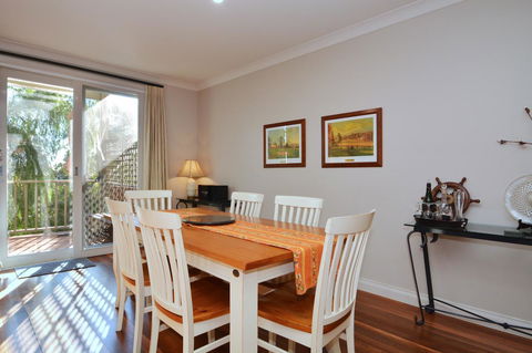 Villa 3br Chianti Villa Located Within Cypress Lakes Resort - Hobart Tourism 3