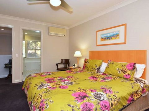 Villa 3br Chianti Villa Located Within Cypress Lakes Resort - Hobart Tourism 9
