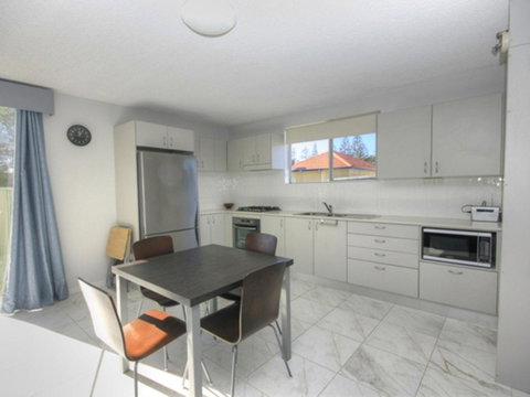 45 Wharf Street - Whole House - Hobart Tourism 3