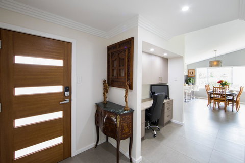 Armidale Cottage - House 2 - Tourism TAS 7