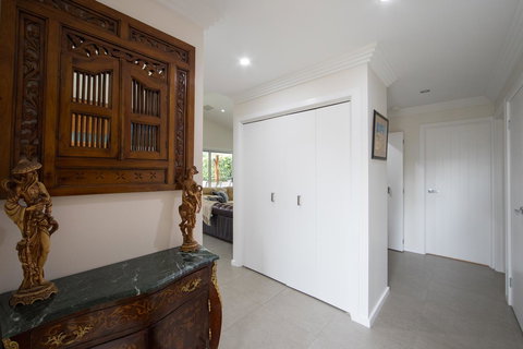 Armidale Cottage - House 2 - Tourism TAS 10