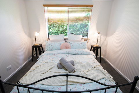 Armidale Cottage - House 2 - Tourism TAS 25