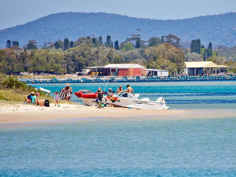 Oxley 8 At Tuncurry - Hobart Tourism 6