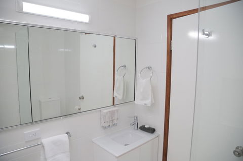 Sapphire Waters Motor Inn - Hobart Tourism 32