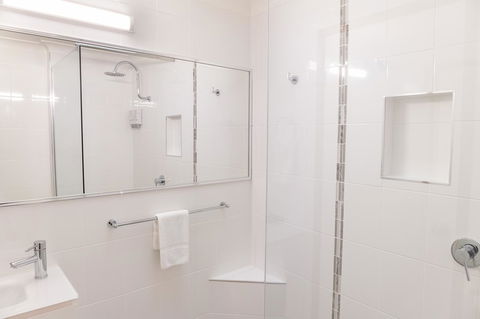 Sapphire Waters Motor Inn - Hobart Tourism 3