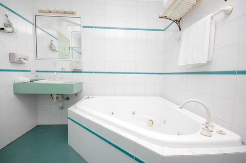 Sapphire Waters Motor Inn - Hobart Tourism 7