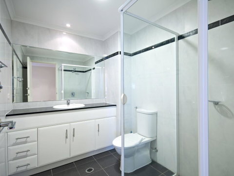 Messines Street, Breakwater Apartment, 104 - Tourism TAS 6