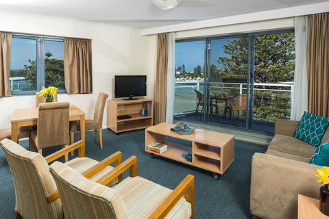 Oaks The Entrance Waterfront Suites - Tourism TAS 2