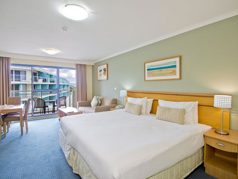 Oaks The Entrance Waterfront Suites - Tourism TAS 10