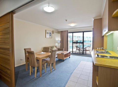 Oaks The Entrance Waterfront Suites - Tourism TAS 11